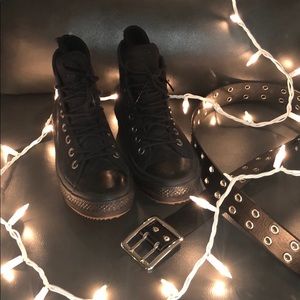 ⭐️ CONVERSE⭐️ only worn once !